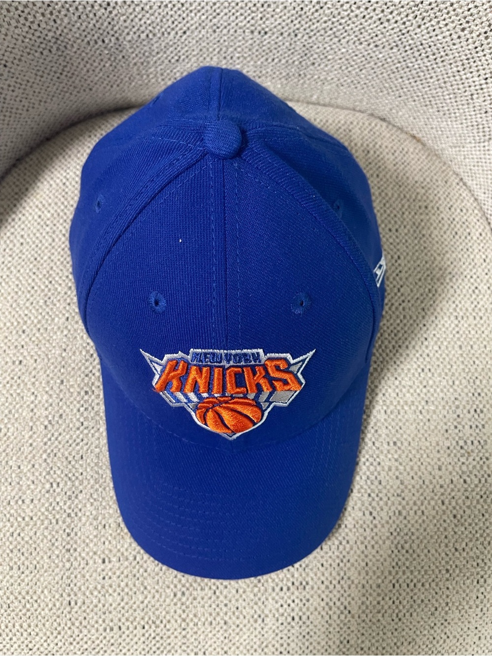 New Era Knicks Royal Blue Hat with Orange Logo - Picture 3 of 10